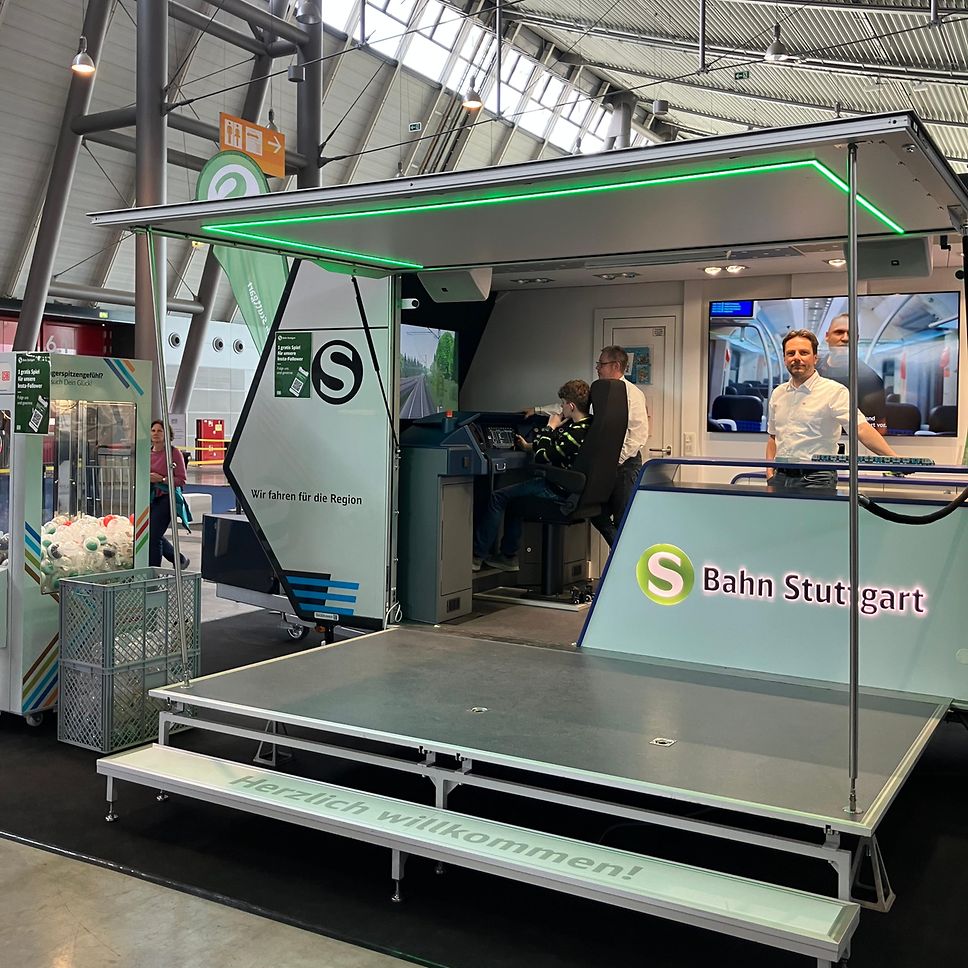 Unser Infomobil auf der i-Mobility Messe in Stuttgart.