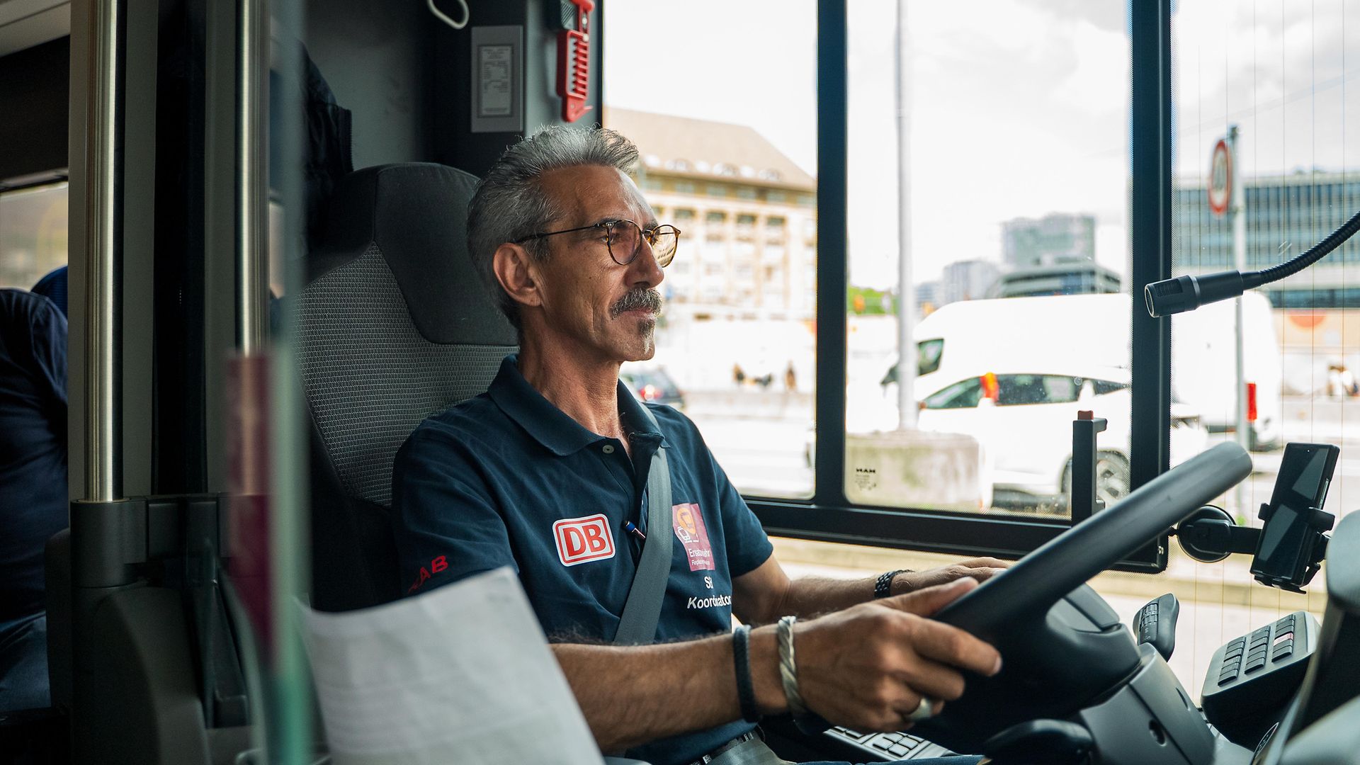 Geschulte Busfahrer und SEV-Bus-Koordinatoren