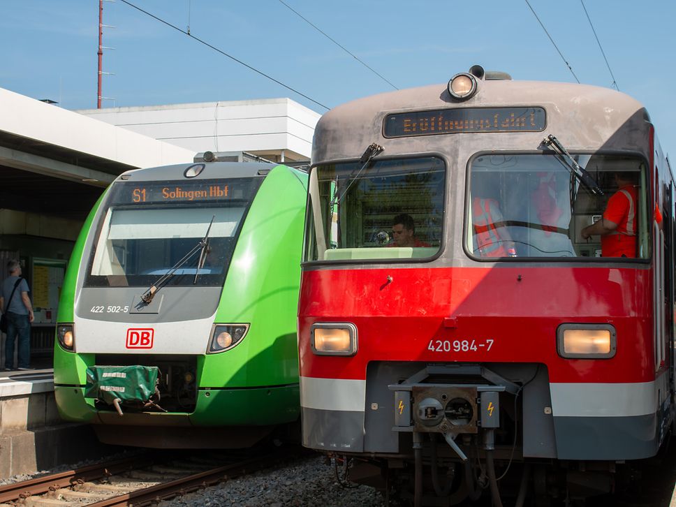 420 484 auf Eröffnungsfahrt