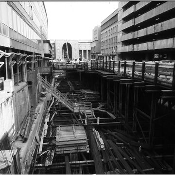 Bilder der Großbaustelle zum Bau der Tunnelstrecke 